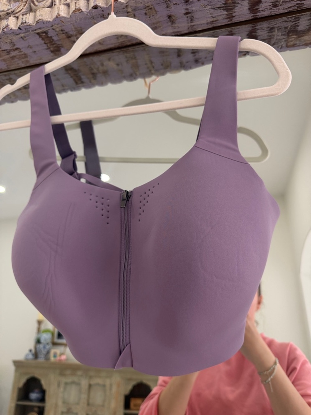 NWT Victoria's Secret Lavender Featherweight Max Front-Zip Support Sports Bra - Picture 2 of 5